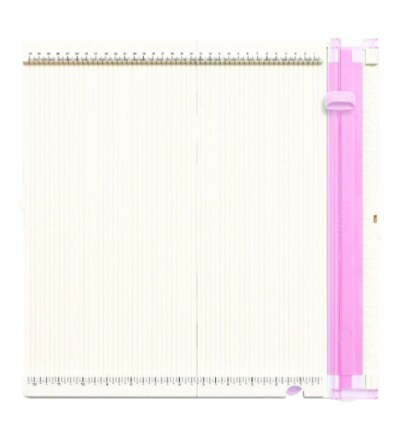 TOOL - We R Memory Keepers - METRIC TRIM AND SCORE BOARD 660699