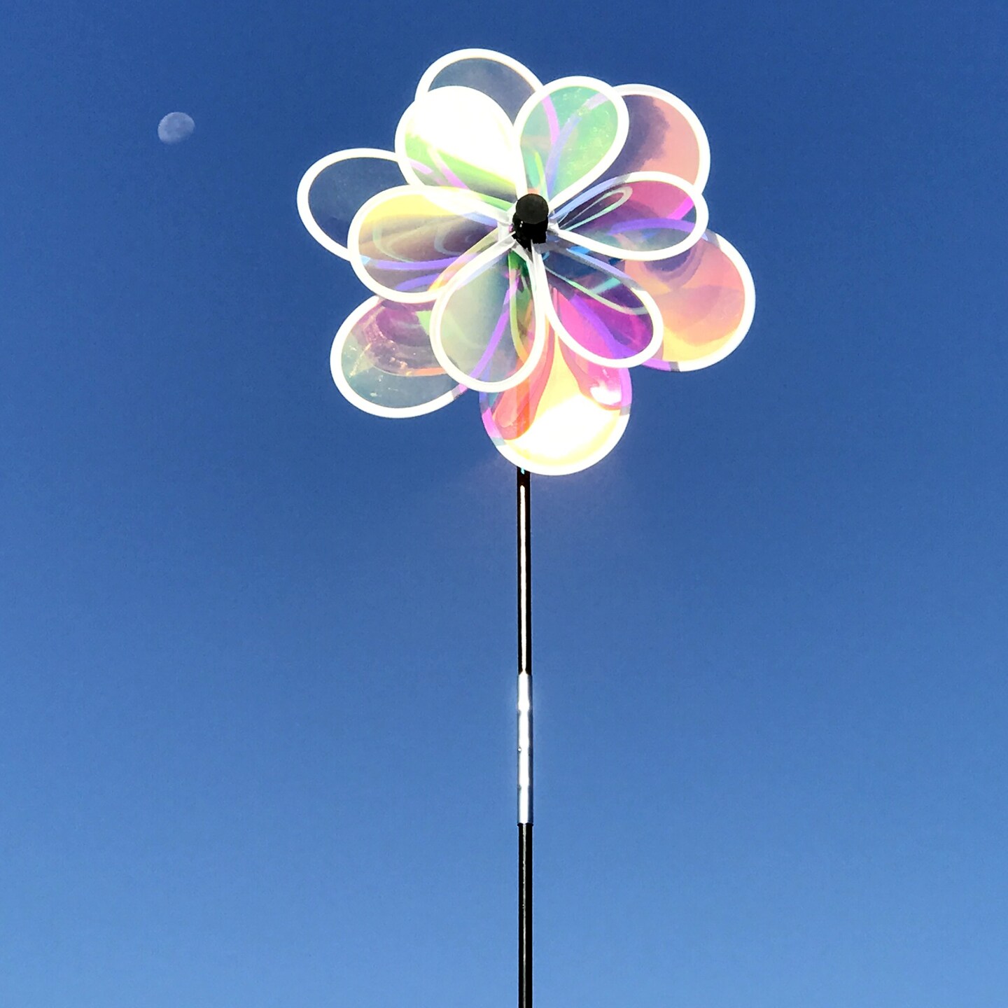 In the Breeze 2665 - 13.5 Inch Iridescent Double Flower Spinner - Outdoor Garden D&#xE9;cor