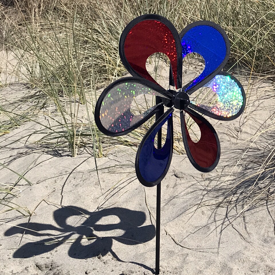 In the Breeze 2669 - 10 Inch Red, White, and Blue Mylar Windee Wheelz Spinner - Sparkly Outdoor Garden D&#xE9;cor