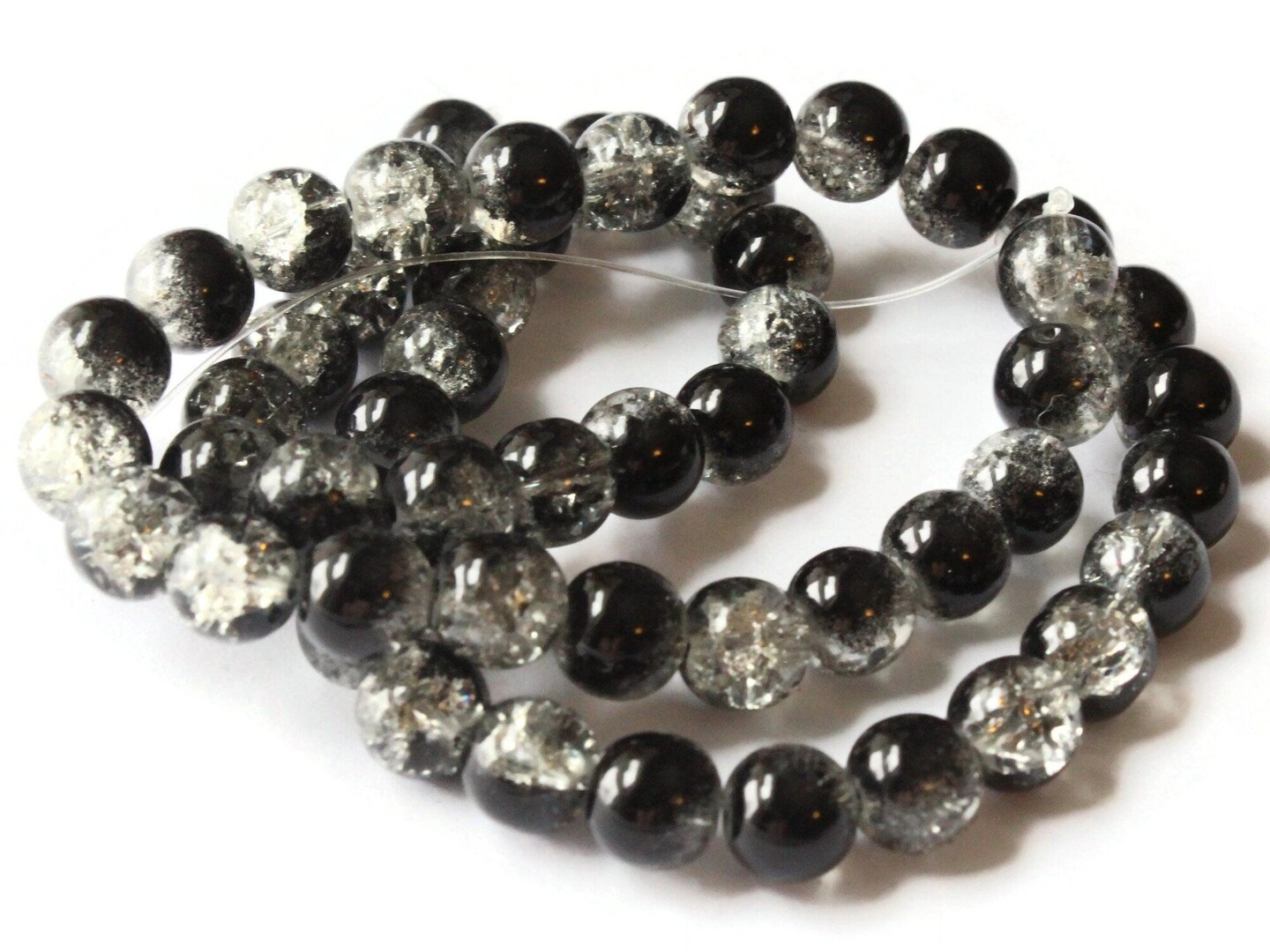 52 8mm Black and White Round Crackle Glass Beads