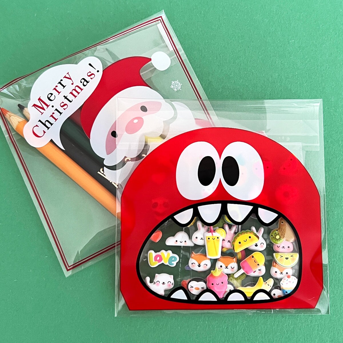 Wrapables Transparent Self-Adhesive 4&#x22; x 4&#x22; Candy and Cookie Bags, Favor Treat Bags for Parties and Wedding (200pcs)