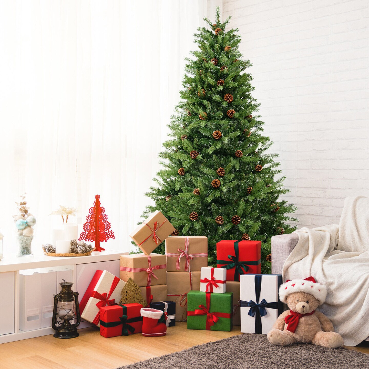 Artificial Christmas Tree with Pine Cones and Adjustable Brightness