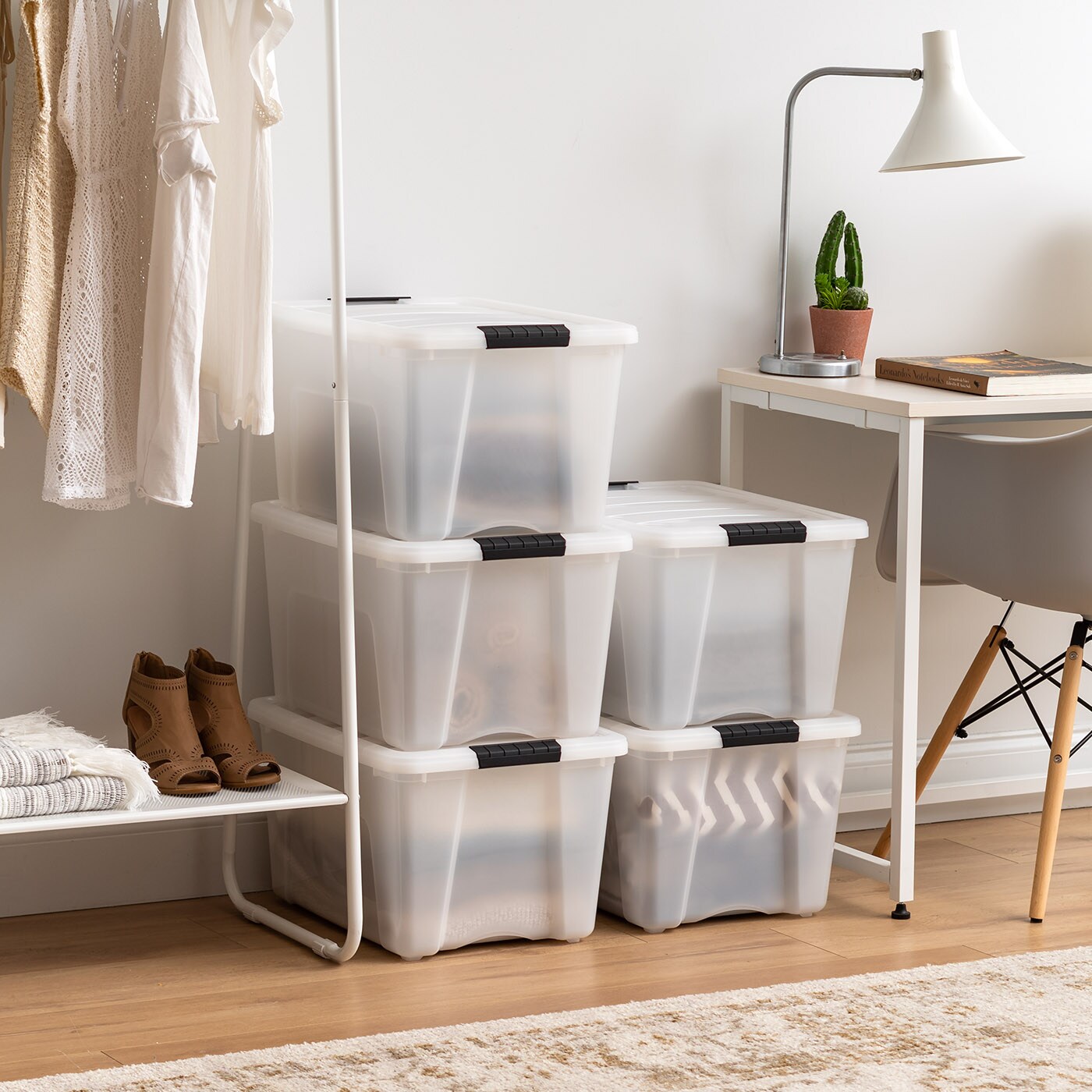 IRIS USA Plastic Storage Bins with Lids and Secure Latching Buckles