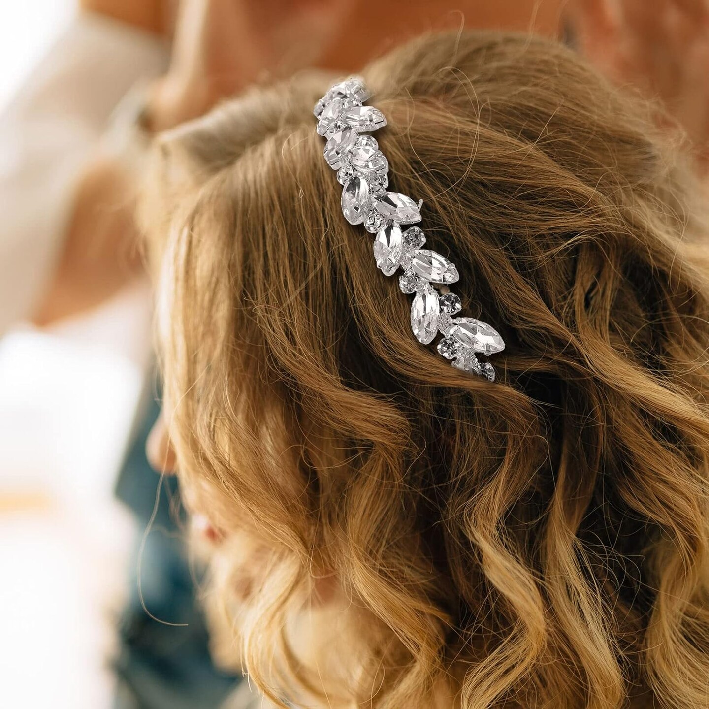 Rhinestone Chain Trim Applique Embellishment Crystal Bridal Costume Flower Leaf Chain Sewing Bling Trim for Wedding Jewelry DIY Necklace Bags Parties(Silver, 3 Yards)