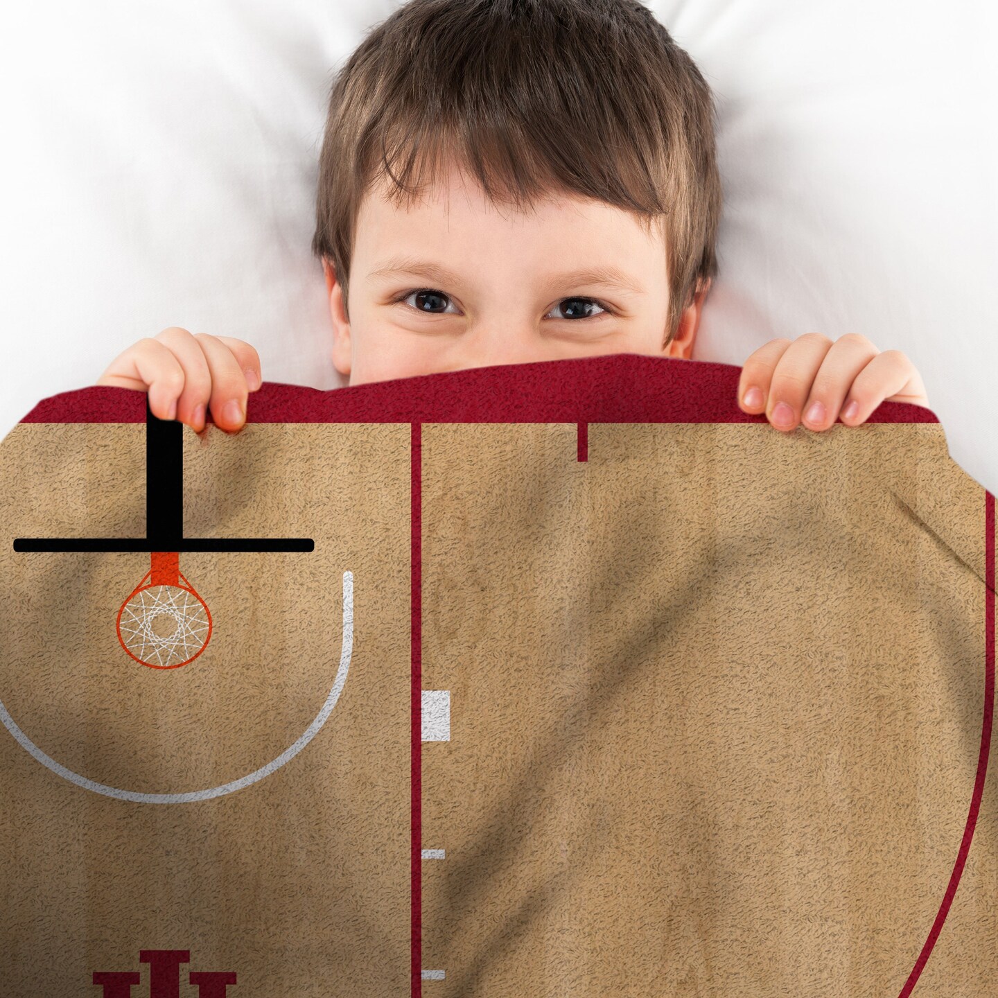 Sleep Squad Indiana Hoosiers Basketball Court 60&#x201D; x 80&#x201D; Raschel Throw Blanket