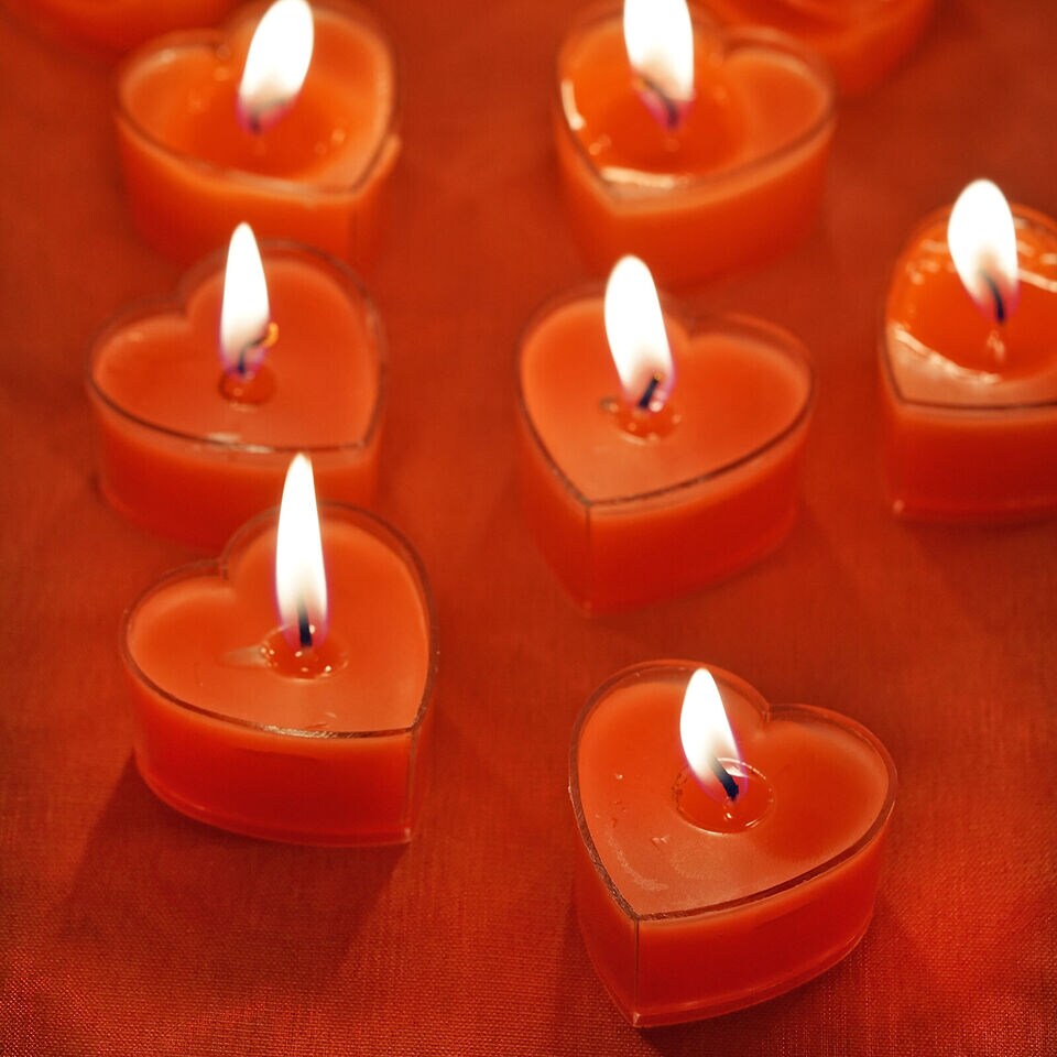 72 pcs 2&#x22; Red Heart Votive Tealight Candles Wedding Party Centerpieces