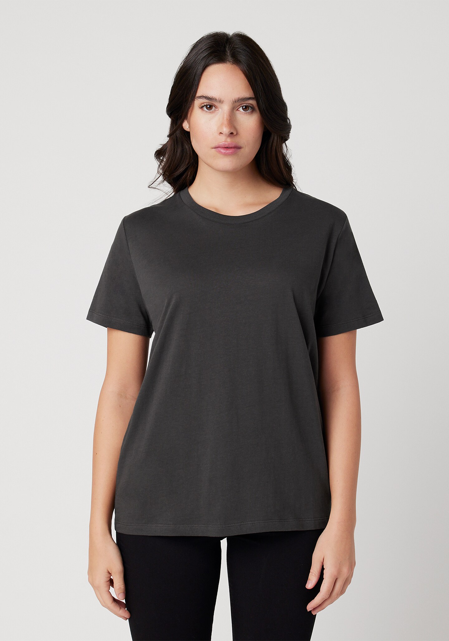 WOMEN&#x27;S CLASSIC T-SHIRT