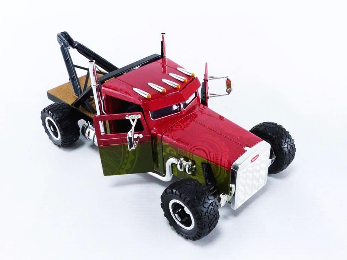 The Fast  and the Furious Hobb&#x27;s &#x26; Shaw&#x27;s Custom Peterbilt Truck 1:24 Die Cast Vehicle