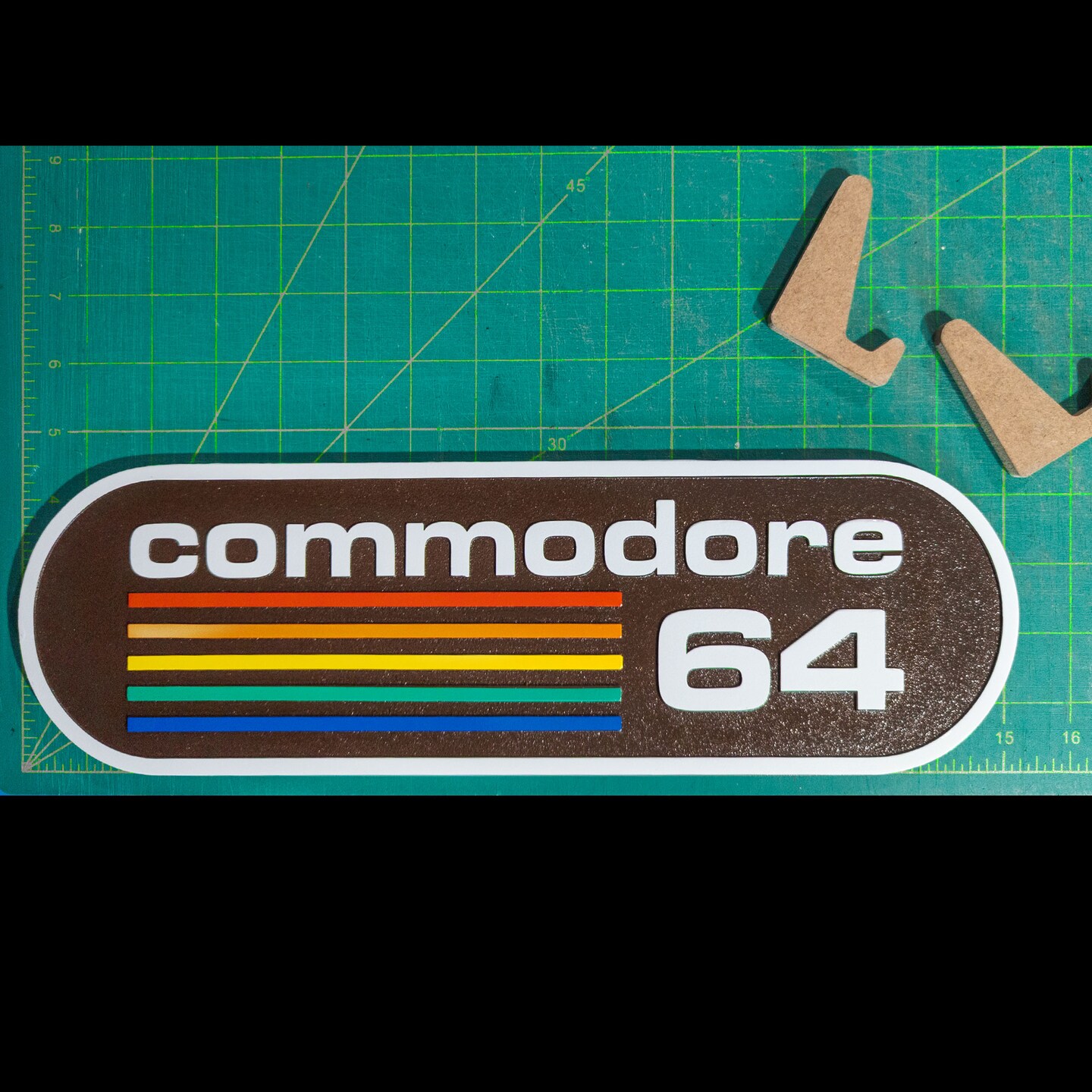 Autocollant Vintage Commodore 64 - PC Ordinateur Ancien - Déco Rétro Gaming