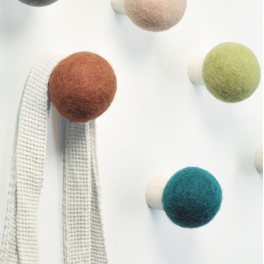 Wool round wall hook in 42 colors, wood hook, modern coat rack, hat ...