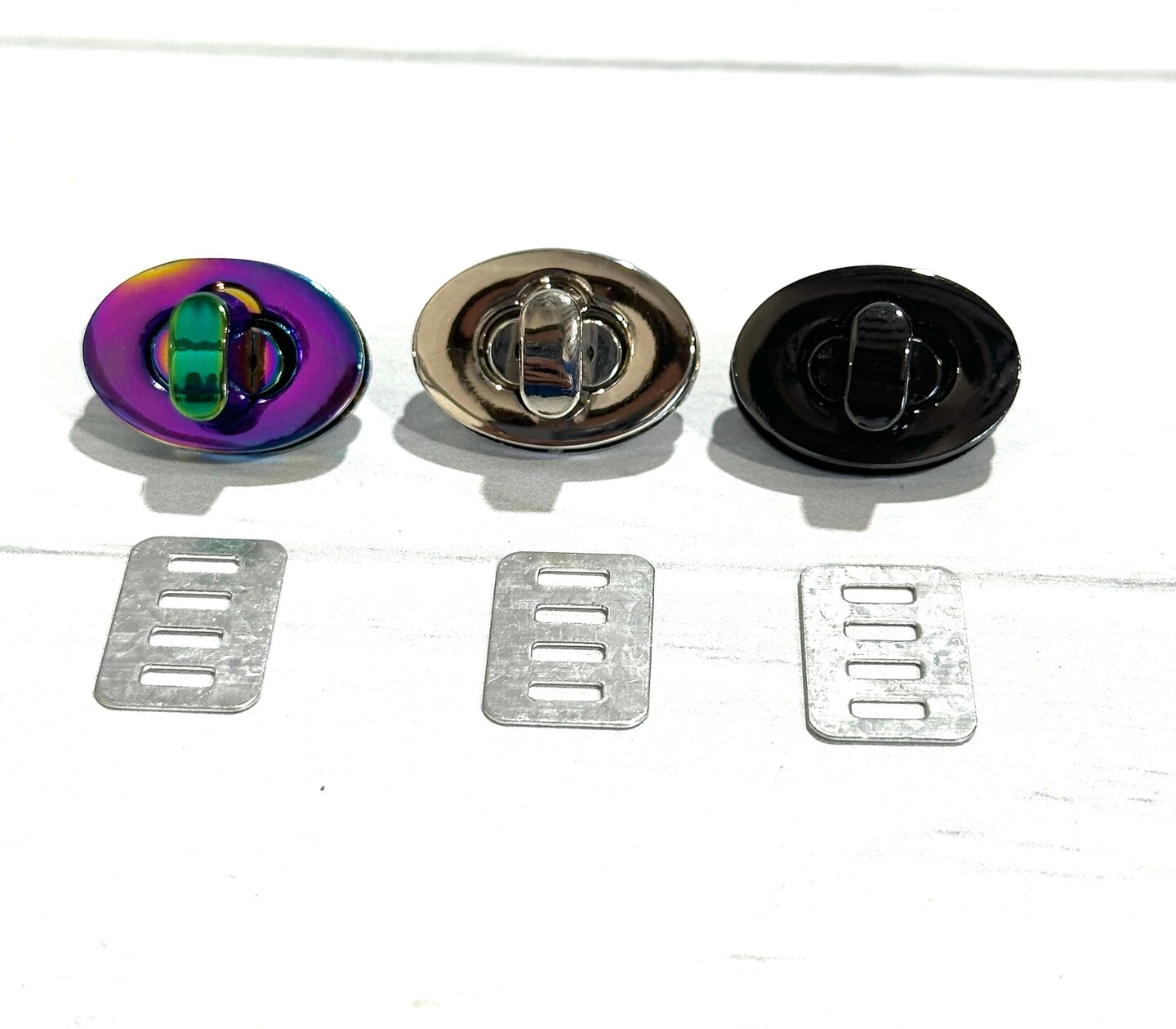 Oval turn lock / clasp (2pk)