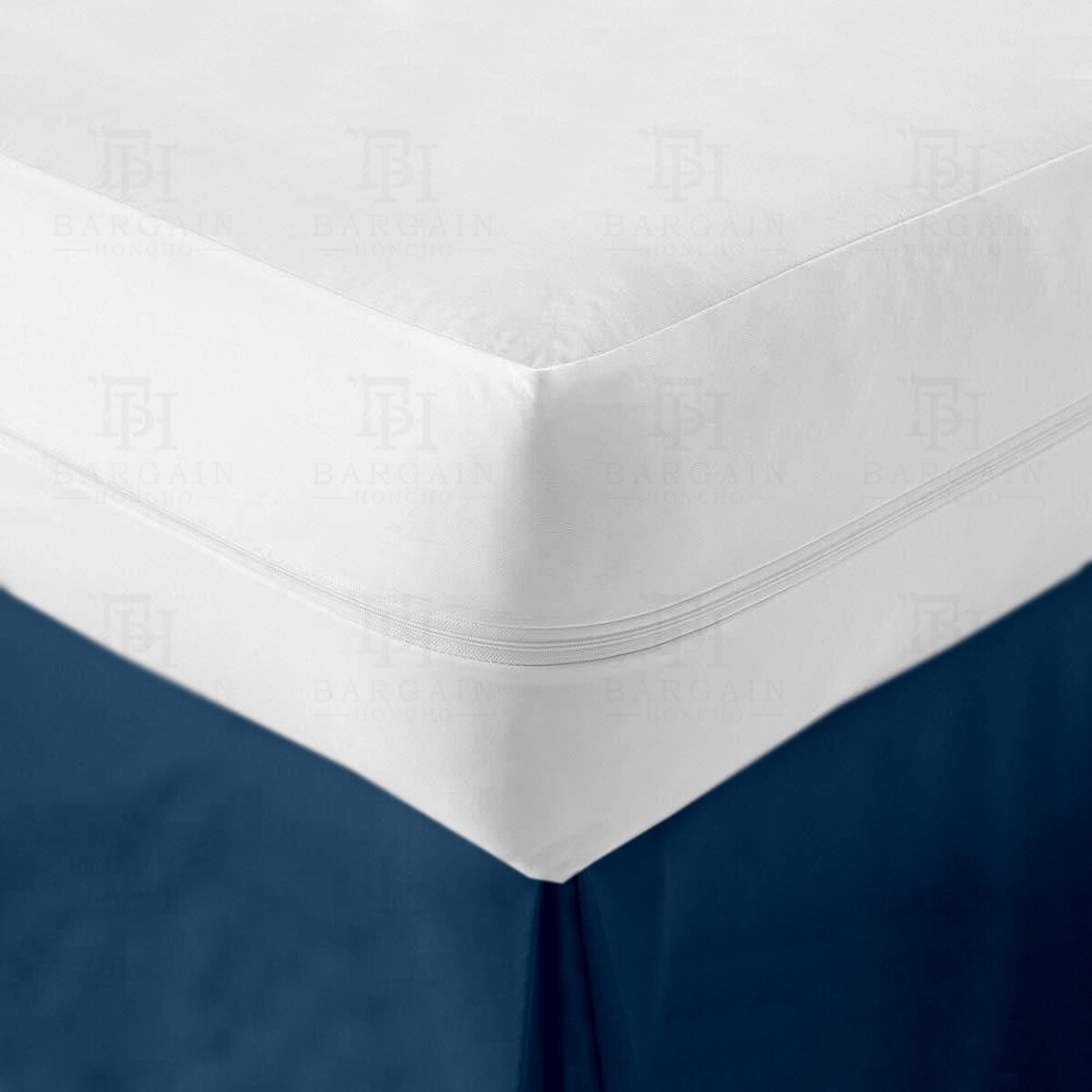 Bargain Hunters Heavyweight Zippered Waterproof and Bed-Bug Proof Vinyl Mattress Cover Protector