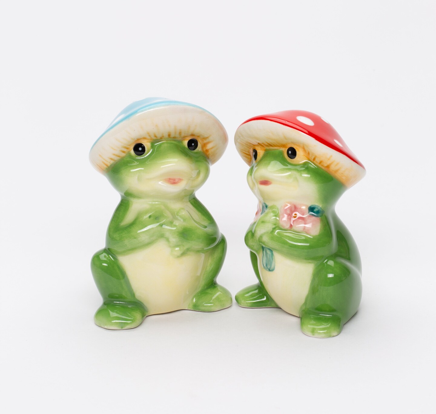 Ceramic Mushroom Frog Salt And Pepper Shakers, Home D&#xE9;cor, Gift for Her, Gift for Mom, Kitchen D&#xE9;cor, Farmhouse D&#xE9;cor, Nature Lover Gift
