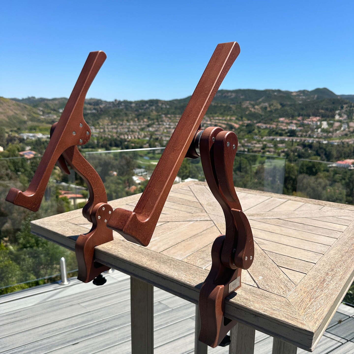 Embroidery frame and Q-Snap stand 