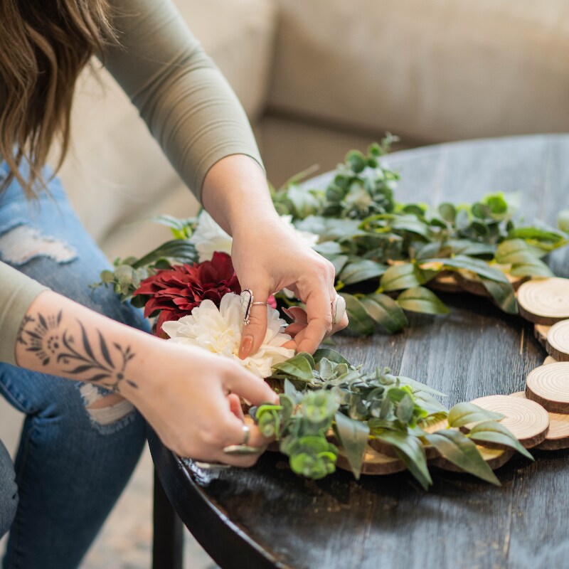 Winter Wood Slice Wreath Kit