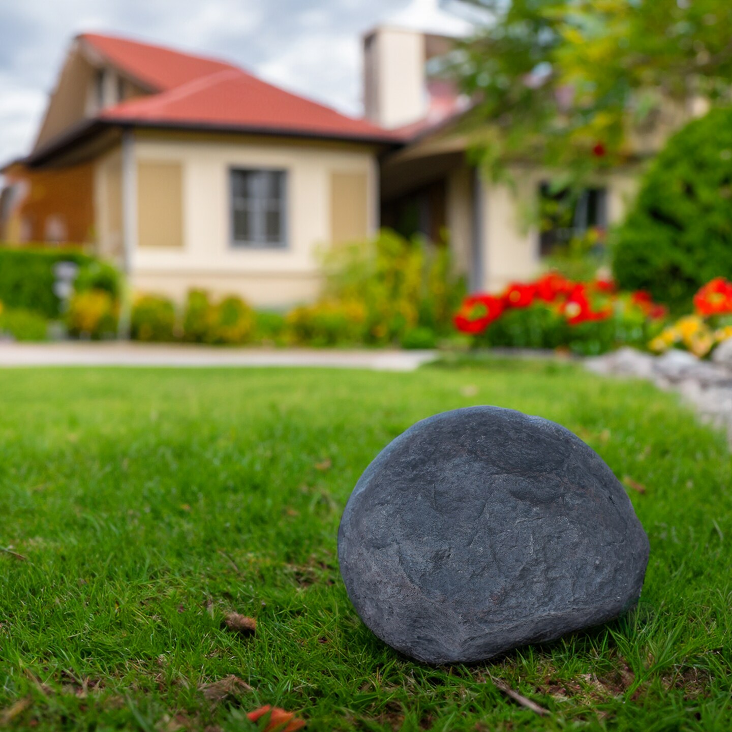 Decorative Outdoor Weather-Resistant Artistic Artificial Faux Stone Rock, Garden Patio Granite Grey Fiberglass Stone