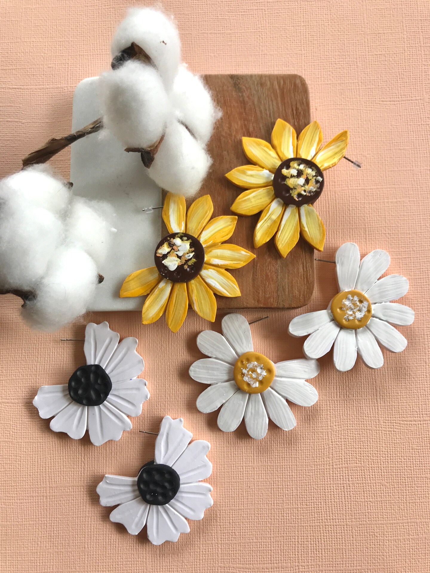 Anemone Hoop Earrings, Anemone Flower Hoops, White Flower earrings, Floral Hoops, Statement Earrings, Modern Earrings, Floral Hoops