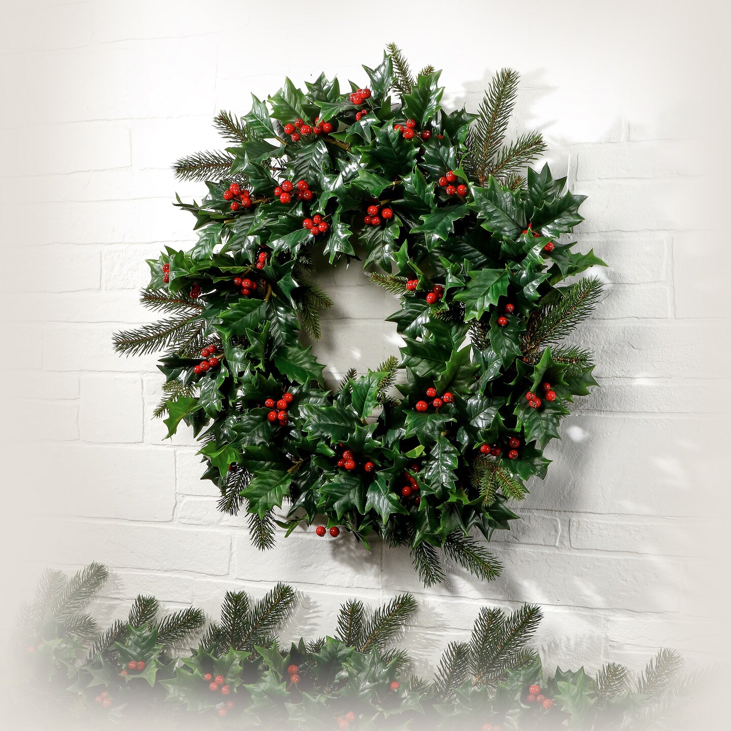 Contemporary Home Living Holly and Pine Artificial Christmas Wreath with Berries, 24-Inch, Unlit