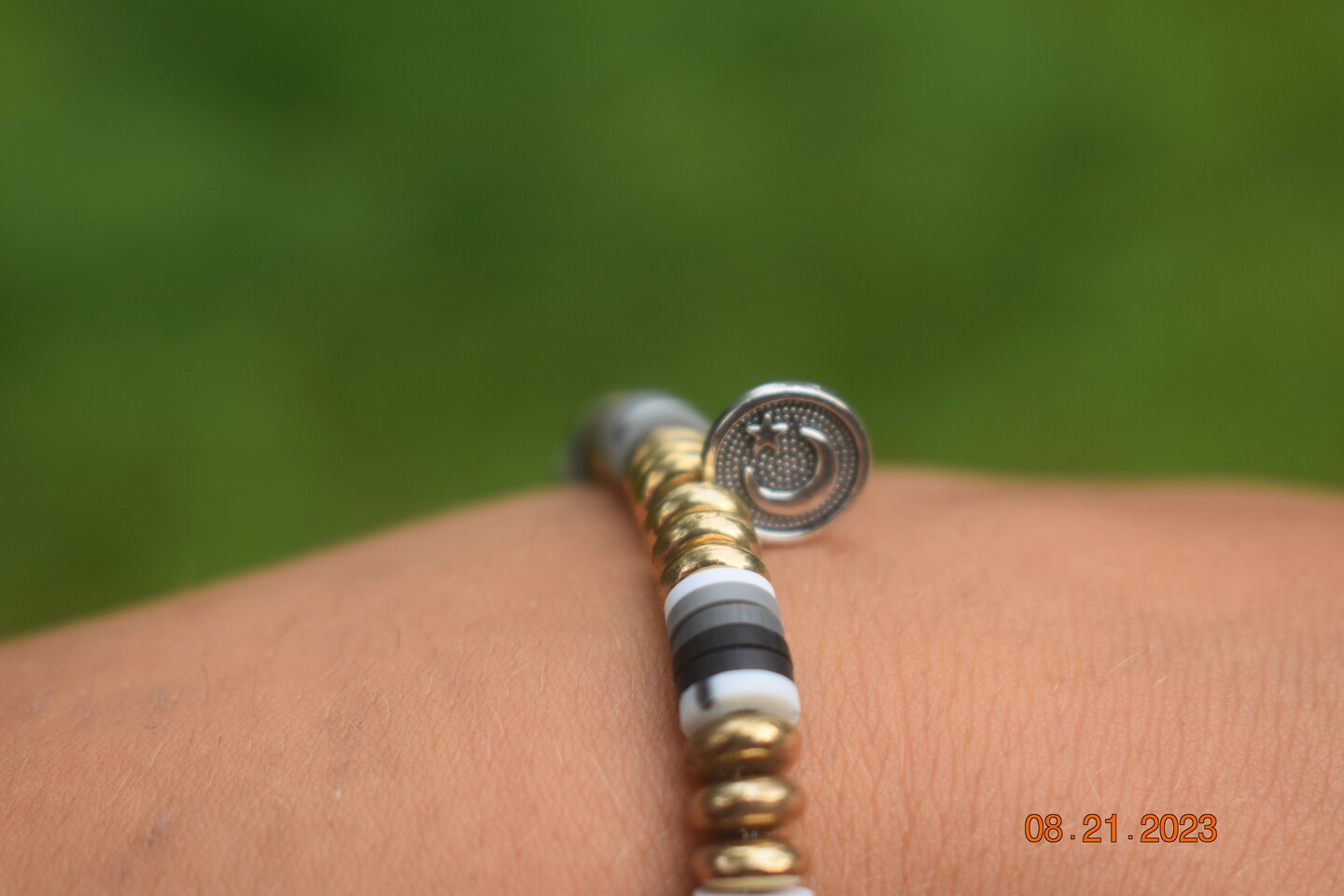 Pretty Charm Clay Bead Braclet 