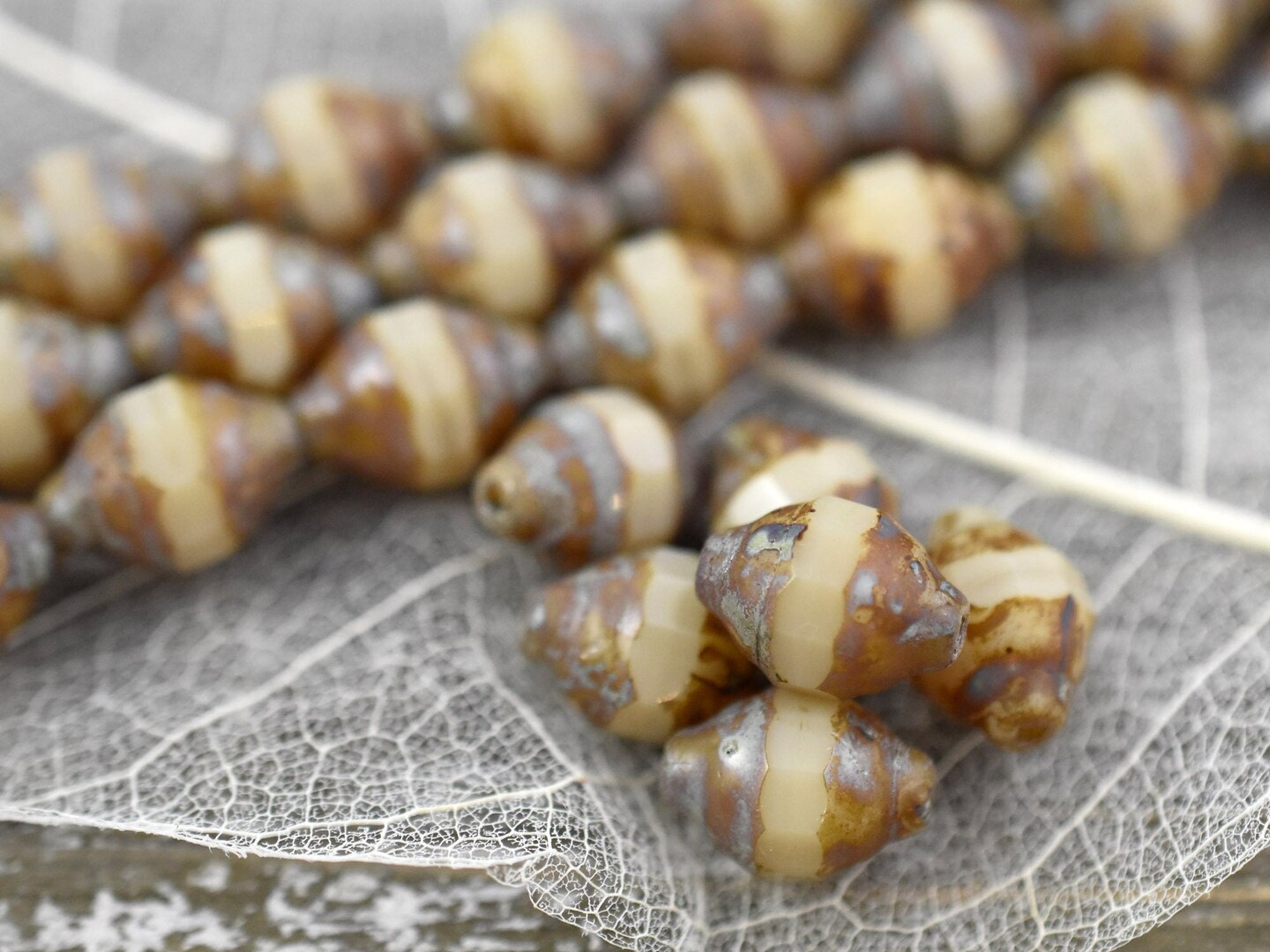 *20* 11x8mm Beige Picasso Turbine Beads