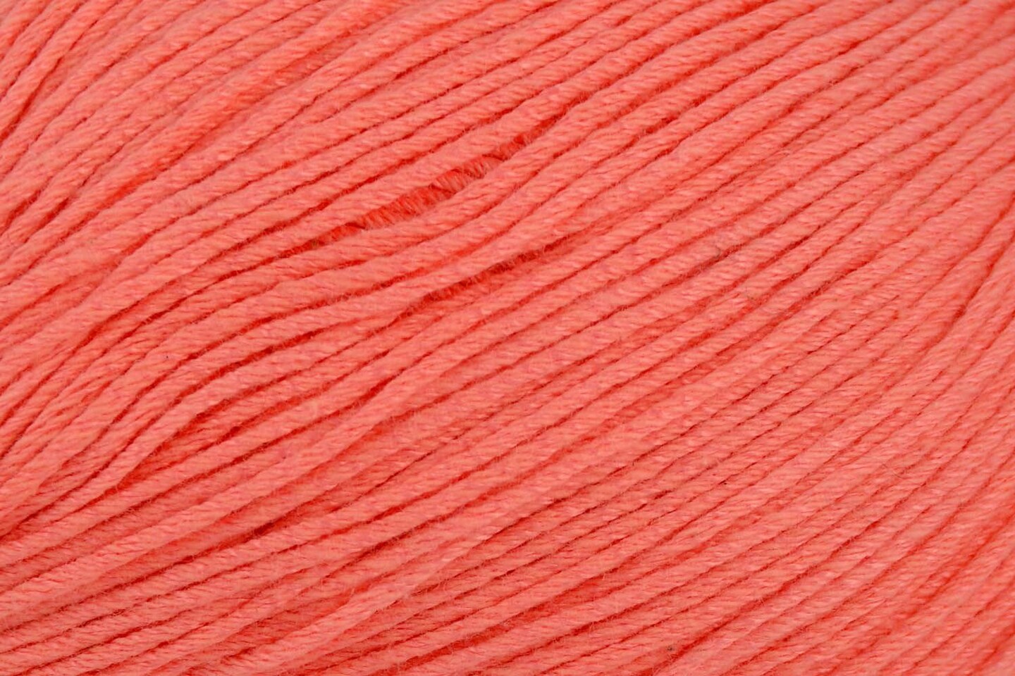 Bamboo Pop by Universal Yarn - #103 Strawberry - Bamboo/Cotton DK Yarn