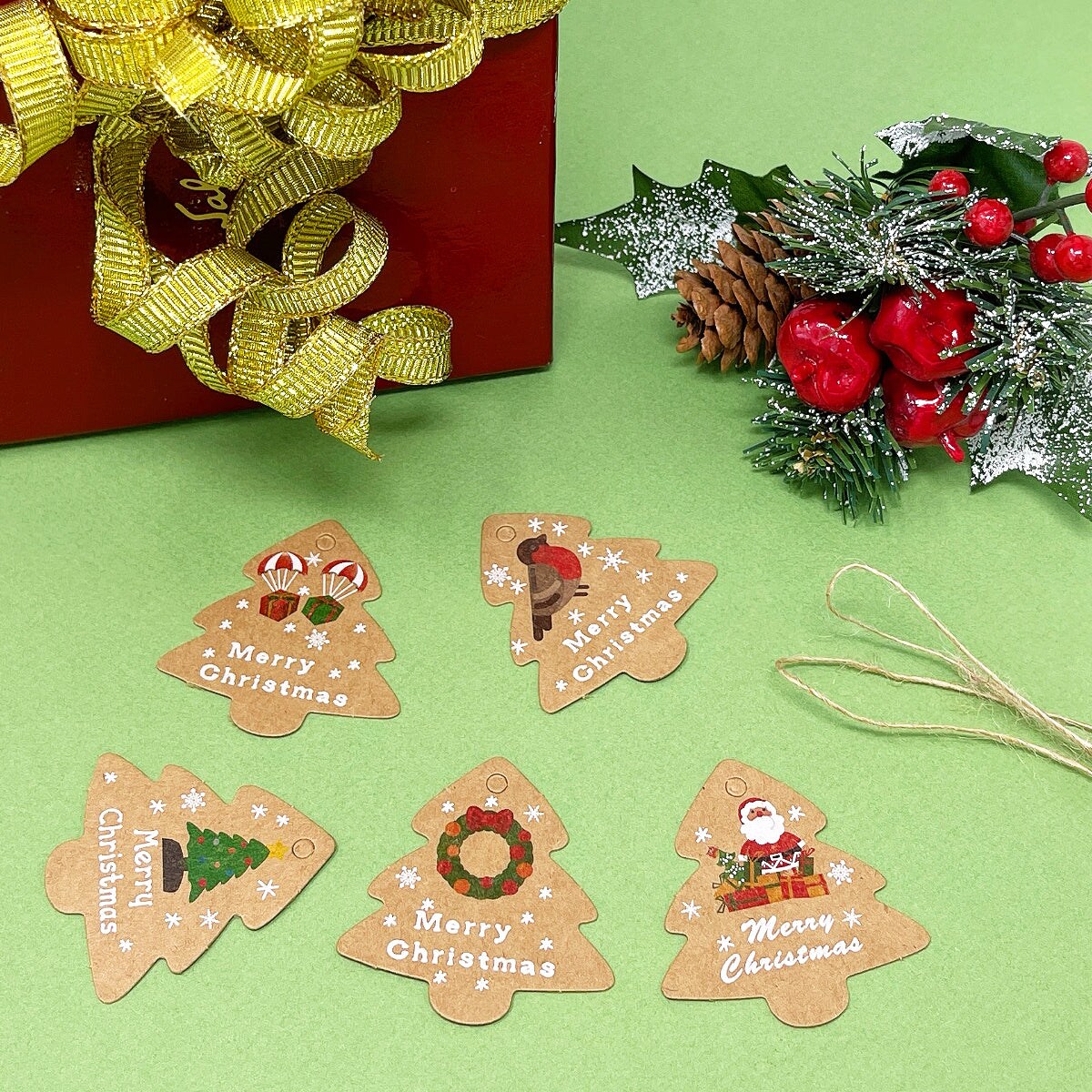 Wrapables Christmas Holiday Gift Tags/Kraft Hang Tags with Jute Strings for Gift-Wrapping, DIY, Arts & Crafts
