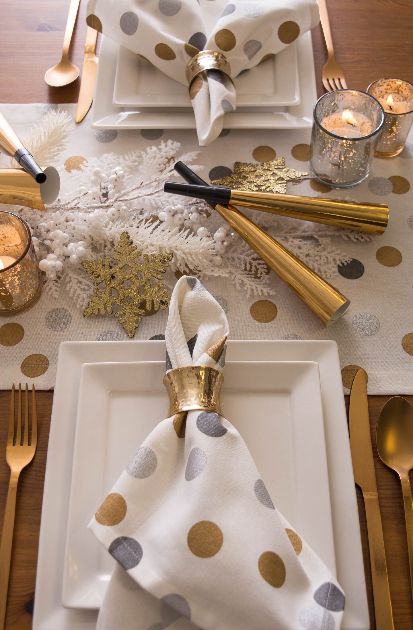 DII Hammered Gold Napkin Ring (Set of 12)