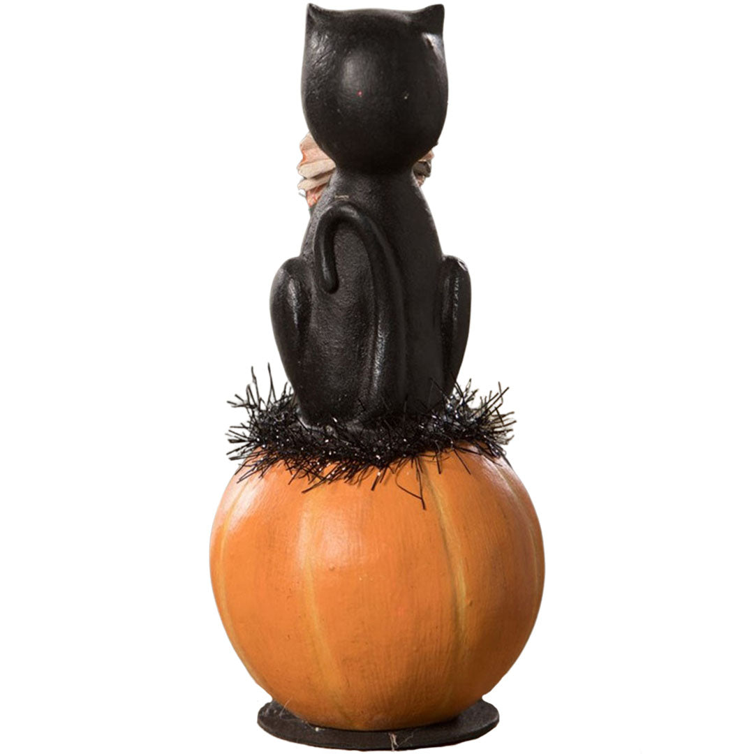 Kitty on Jack O&#x27;Lantern 5.75&#x22;