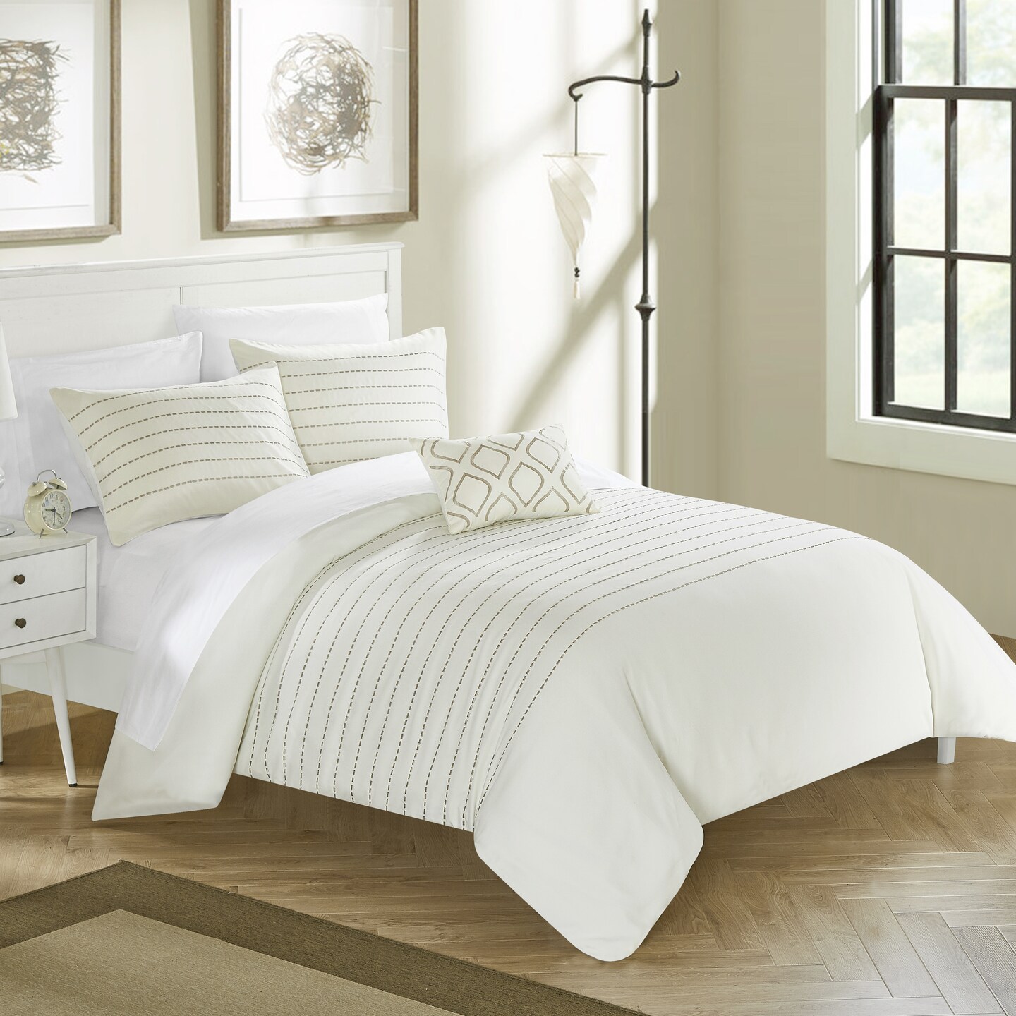 Chic Home Bea 4 Piece Duvet Cover Set Elegant Stitched Embroidered Design Zipper Closure Bedding - Decorative Pillow Shams