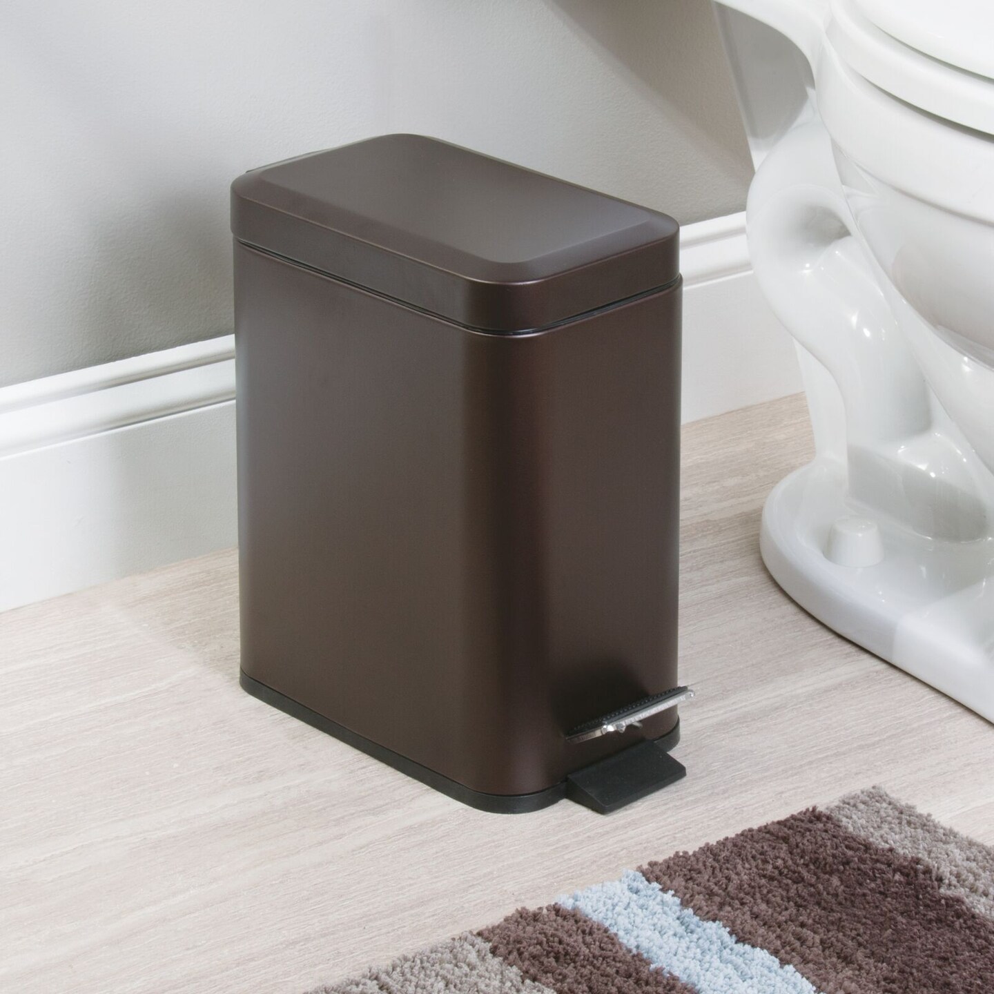 mDesign Step Trash Can, Gallon Garbage Bin, Removable Liner Bucket