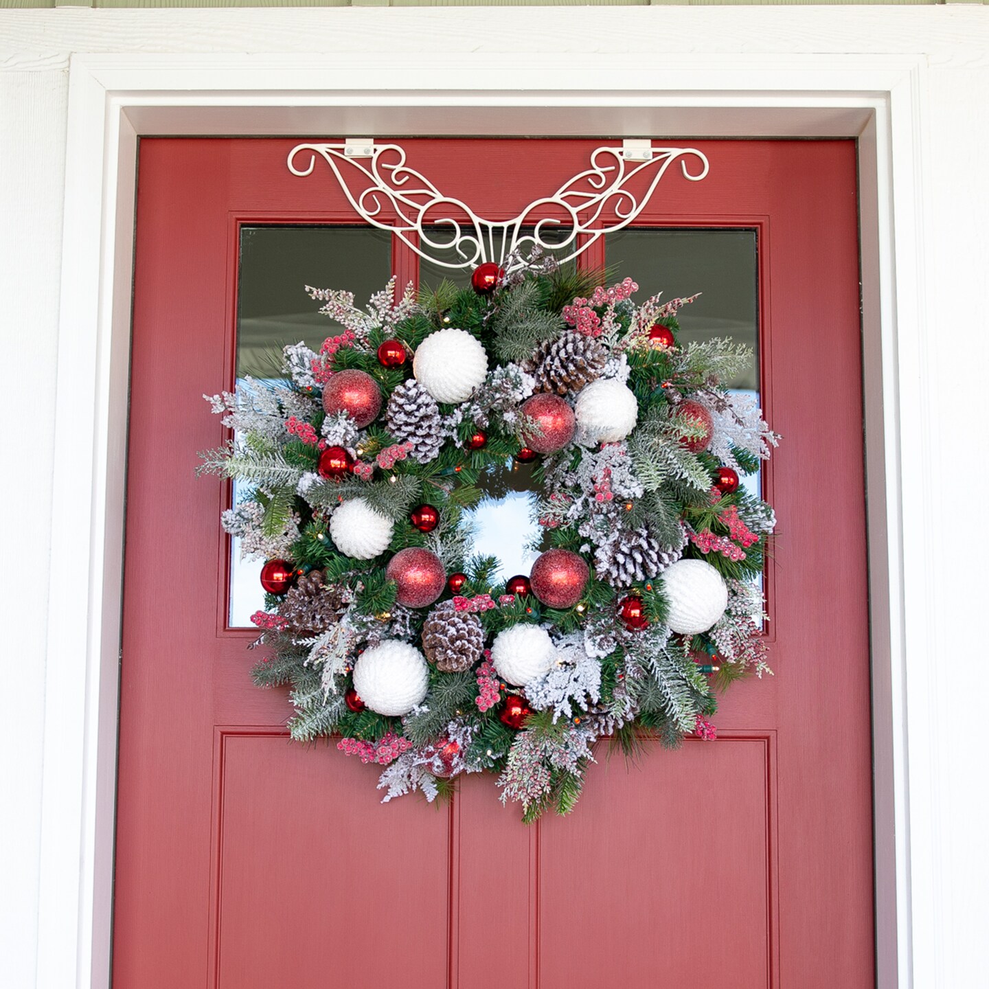 30 in. Lighted Christmas Wreath - Frosted Wonderland