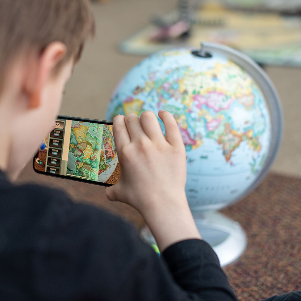 Globe 4 Kids 10" Diameter Illuminated Globe with Augmented Reality