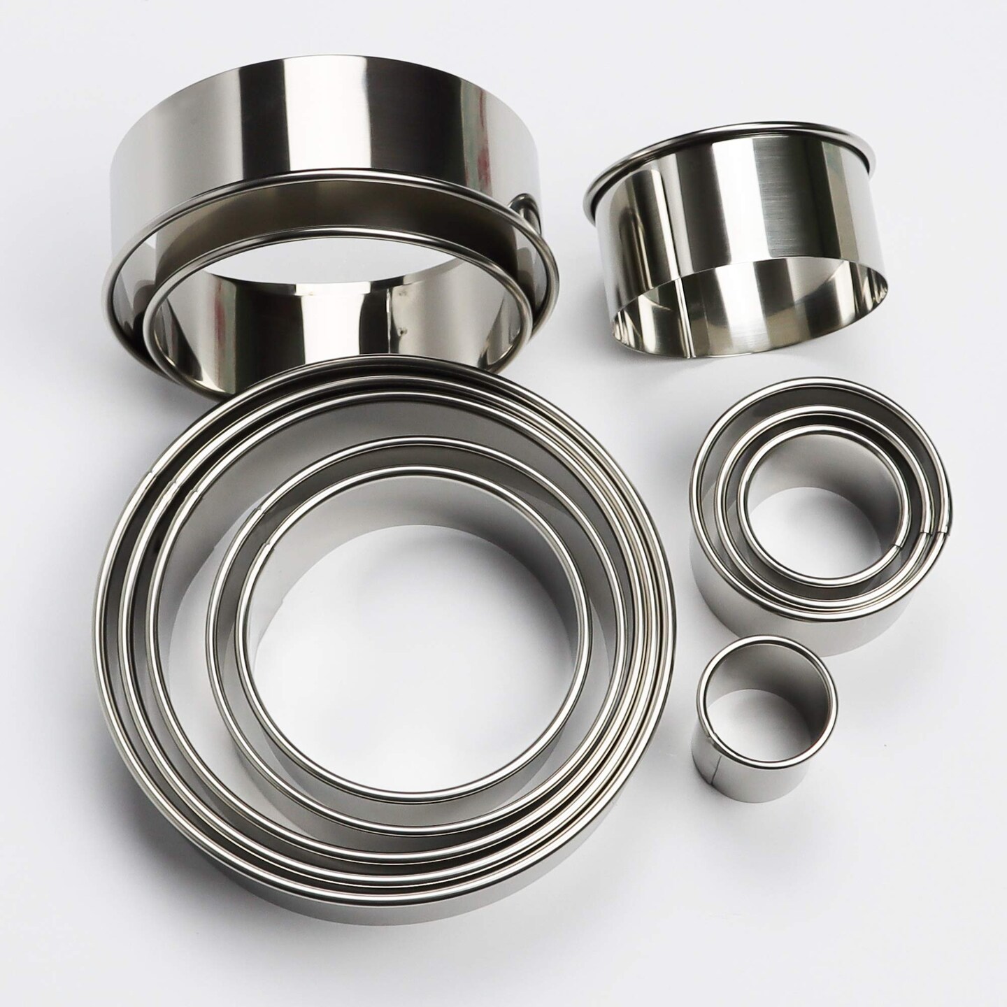 12  Pieces Stainless Steel Round Cookie Cutter Set,  Circular Biscuit Cutters Round Donut Ring Molds for Baking 1.2 Inch Height