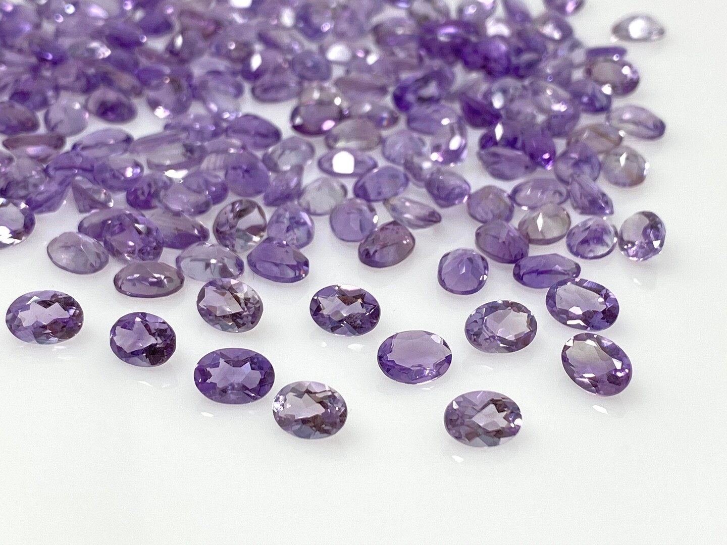 Natural Amethyst and Genuine Cut Stone, Oval Gemstones, 7mmx 5mm, Purple - 10 Pieces