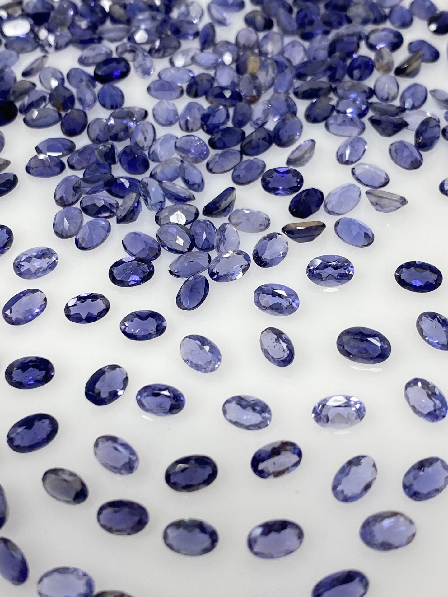 Natural Iolite &#x26; Genuine Cut Stone, AAA Grade Faceted Oval Gemstones, Purple - 6x4mm - 10 Pieces