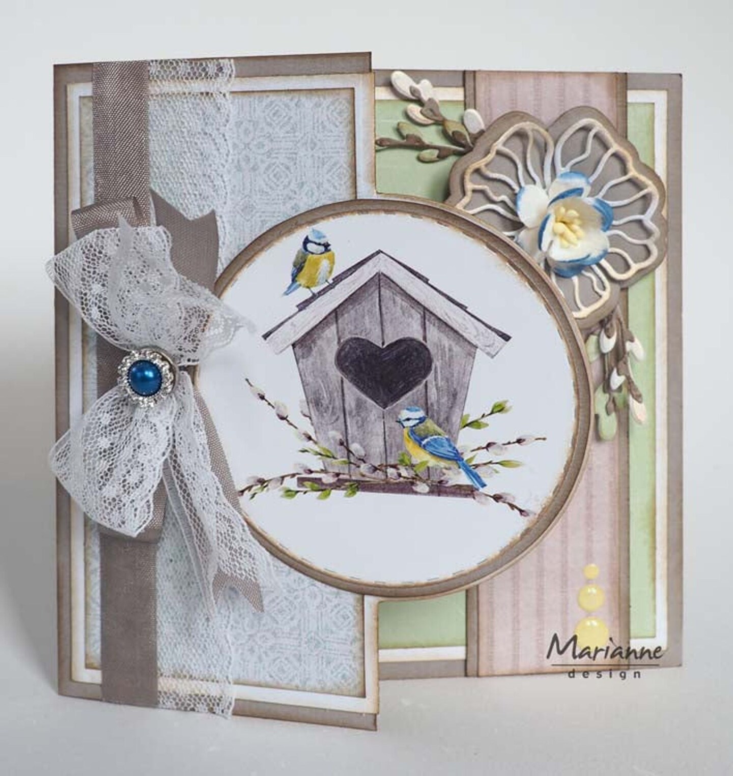 Marianne Design  Creatables Anja&#x27;s Vertical Folding Die (Round)