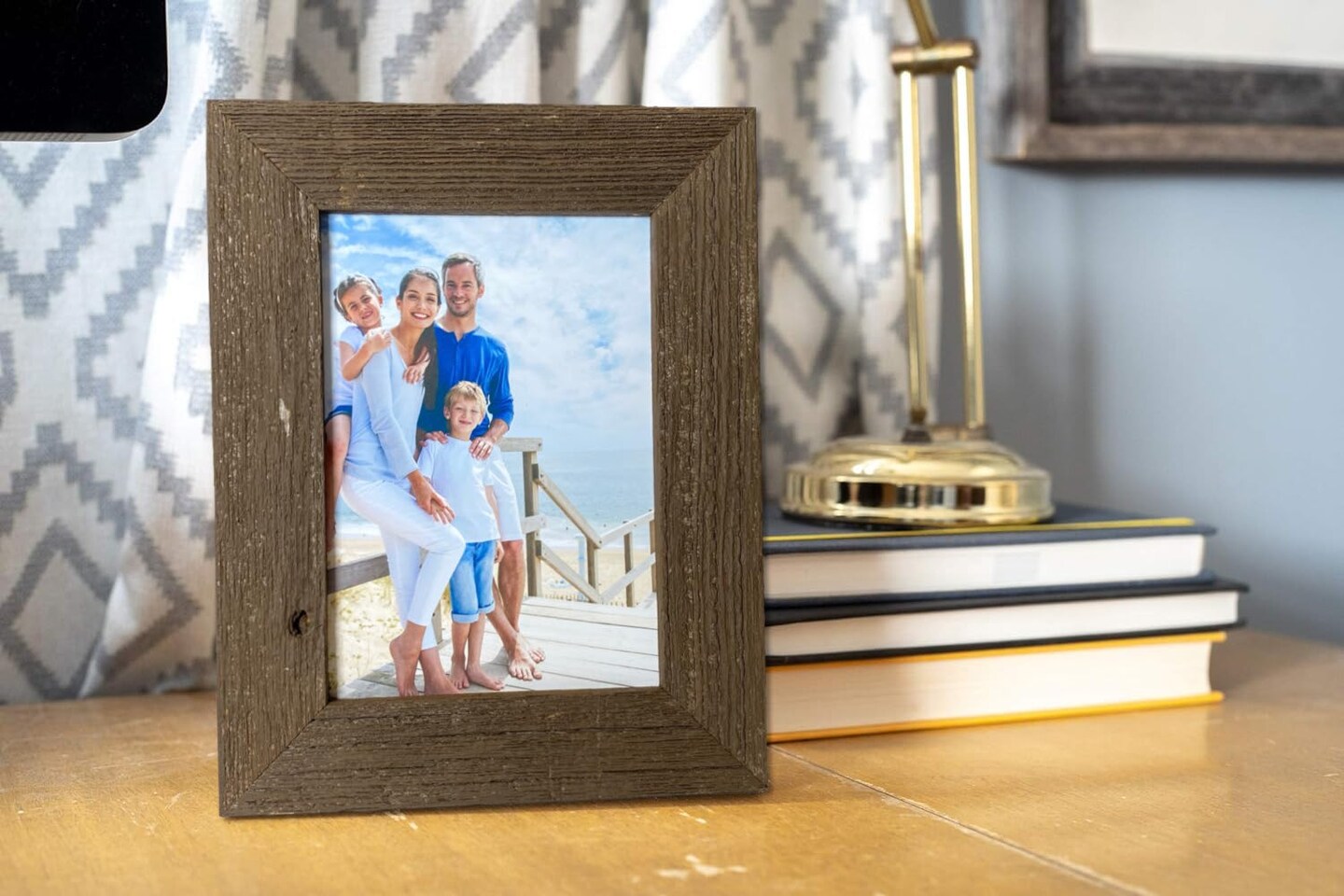 Rustic Farmhouse Standard 6 in. x 9 in. Tabletop Reclaimed Wood Picture Frame