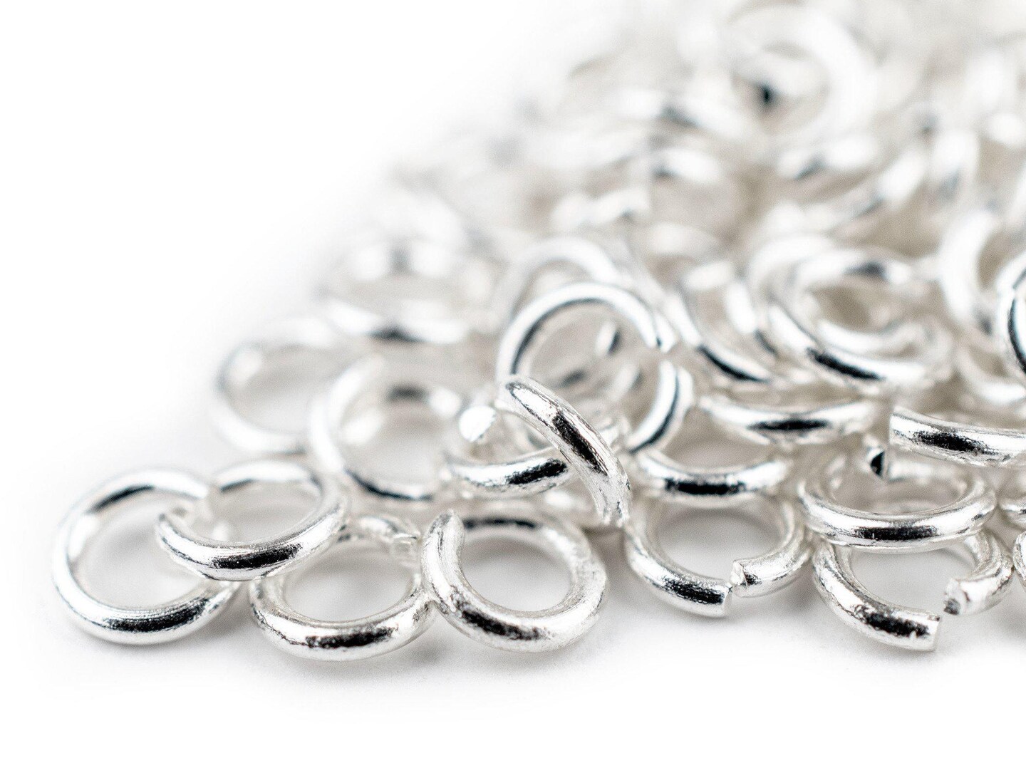 TheBeadChest Silver 4mm Round Open Jump Rings, Pack of 100