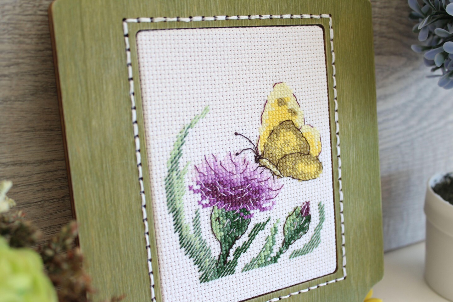 Butterfly and Agrimony SM-623 Counted Cross-Stitch Kit
