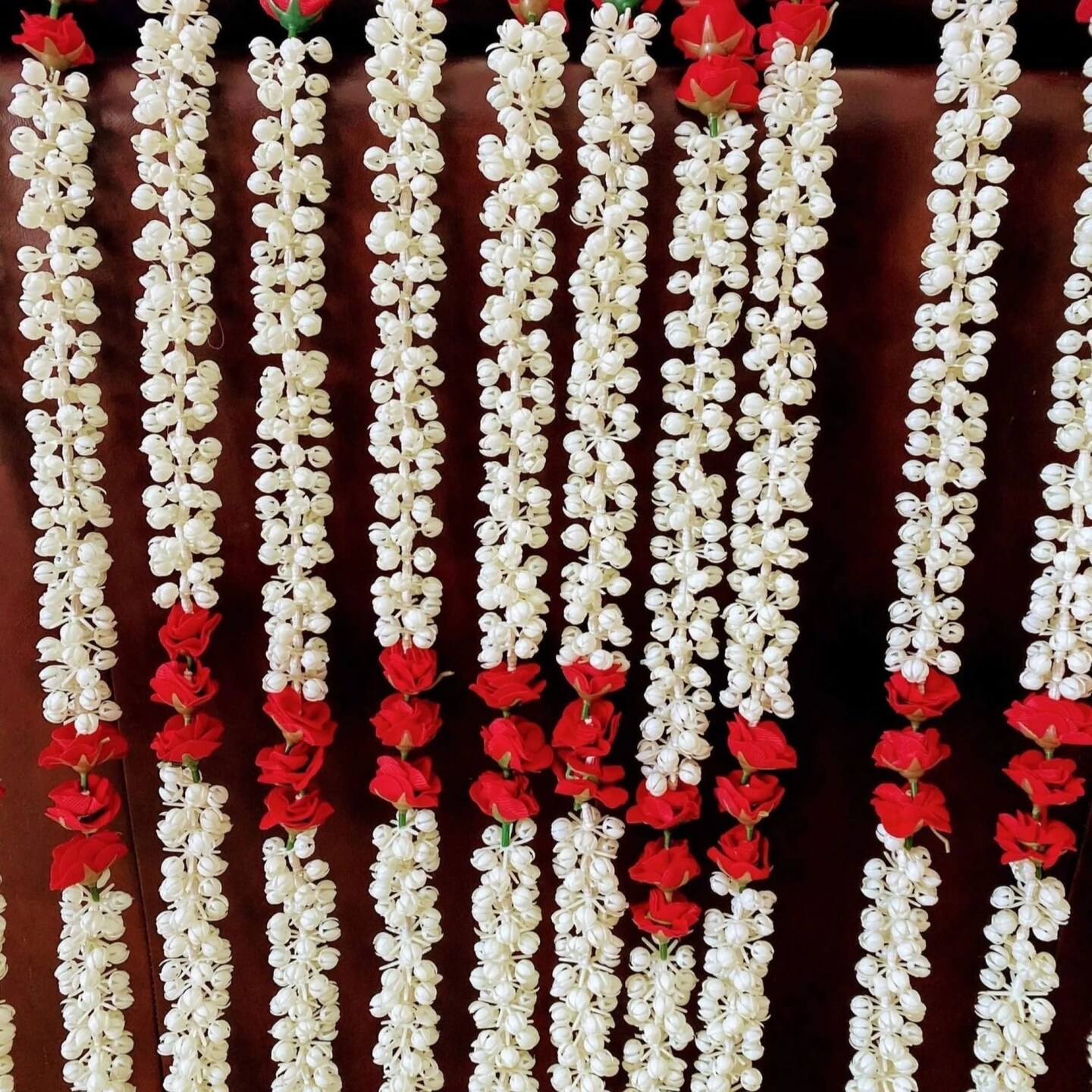 Jasmine Garland, Diwali Decoration, Diwali Decor, Diwali Backdrop, Mogra Strings, Muslim Wedding, Eid Decoration, Mehndi Decoration
