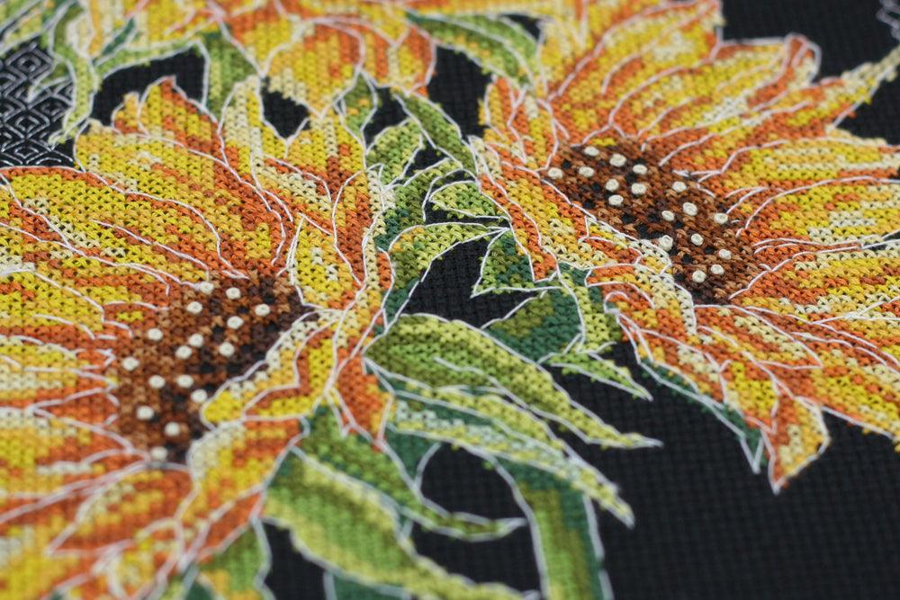 Cross-stitch kit Bright sunflowers