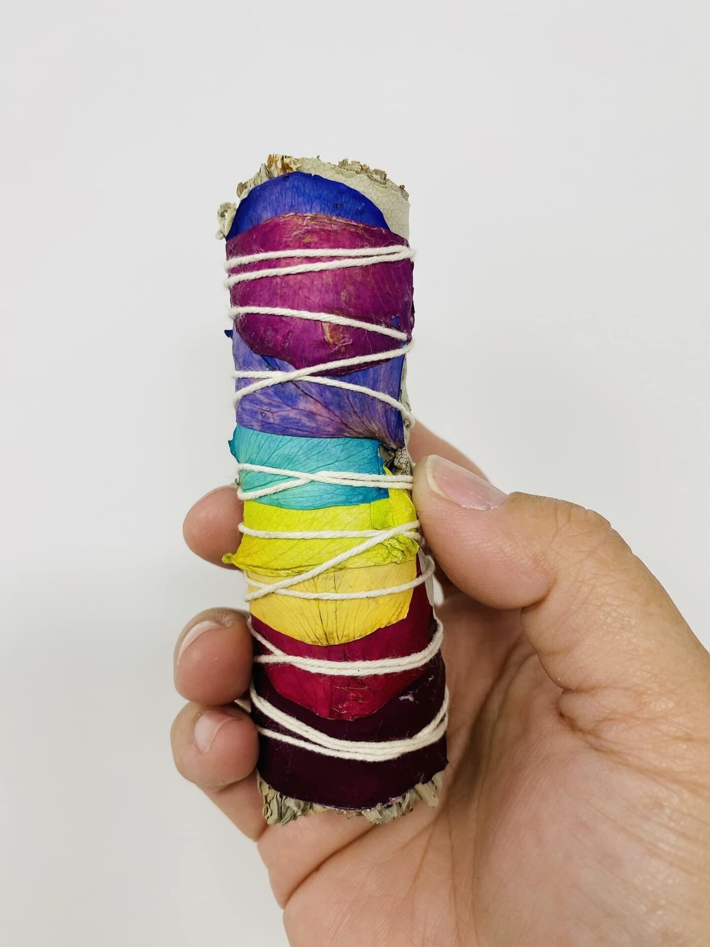 Bholi Sage Plus Sage Smudge Kit for Cleansing Home and Negative Spirits Variety Pack of 7 Chakras w/ White Sage Rosemary &#x26; Lavender w/ White Sage &#x26; Palo Santo