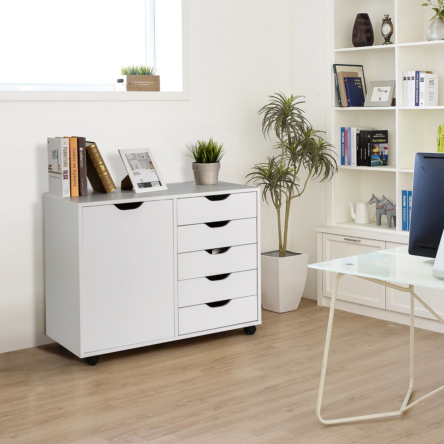 5-Drawer Dresser Chest Mobile Storage Cabinet with Door-White
