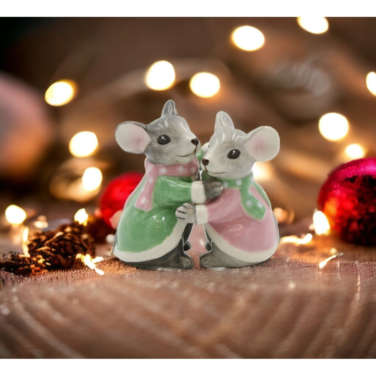 kevinsgiftshoppe Pastel Color Ceramic Christmas Mice Salt And Pepper Shakers Home Decor   Kitchen Decor Christmas Decor