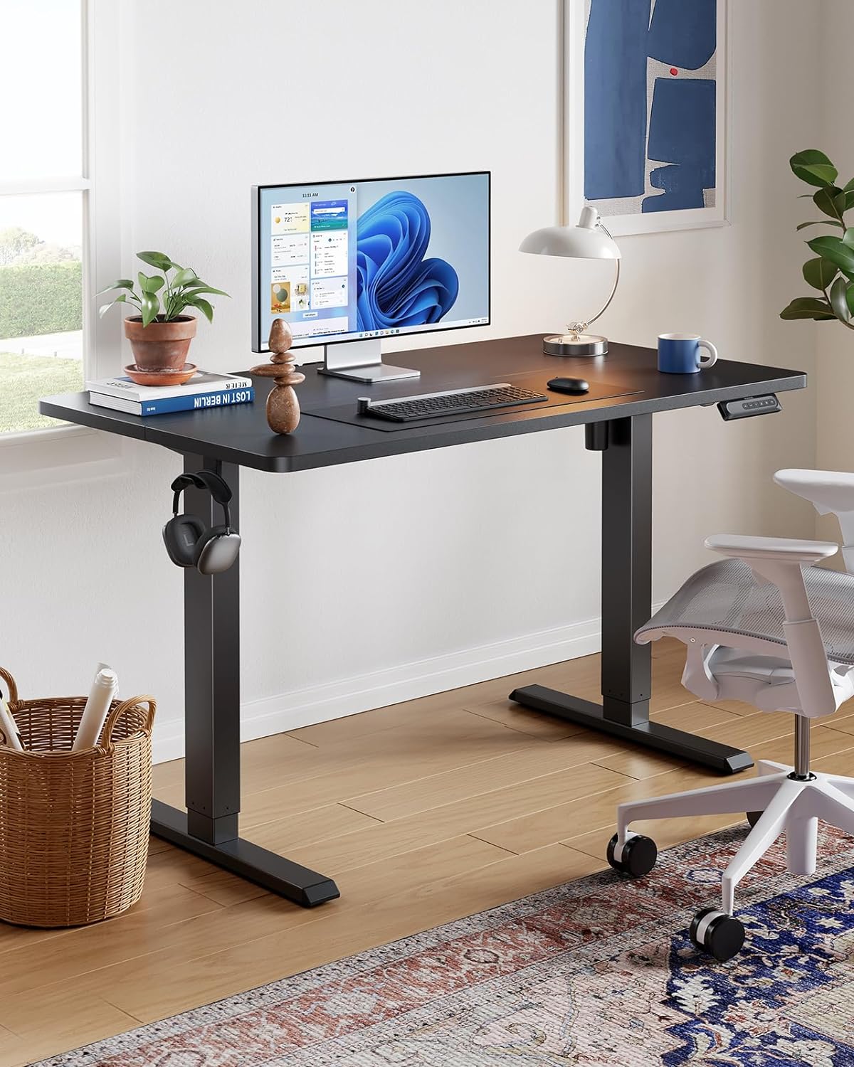 48&#x22; x 24&#x22; Electric Standing Desk Adjustable Height, 4 Memory Height Settings, Headphone Hook, Cable Manager, Sit Stand Up Desk for Home Office &#x26; Computer Workstation, Black