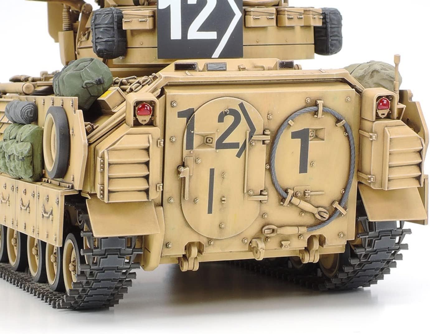Desert Storm 1: 35 U.S. M2 A2 Bradley IFV (2)