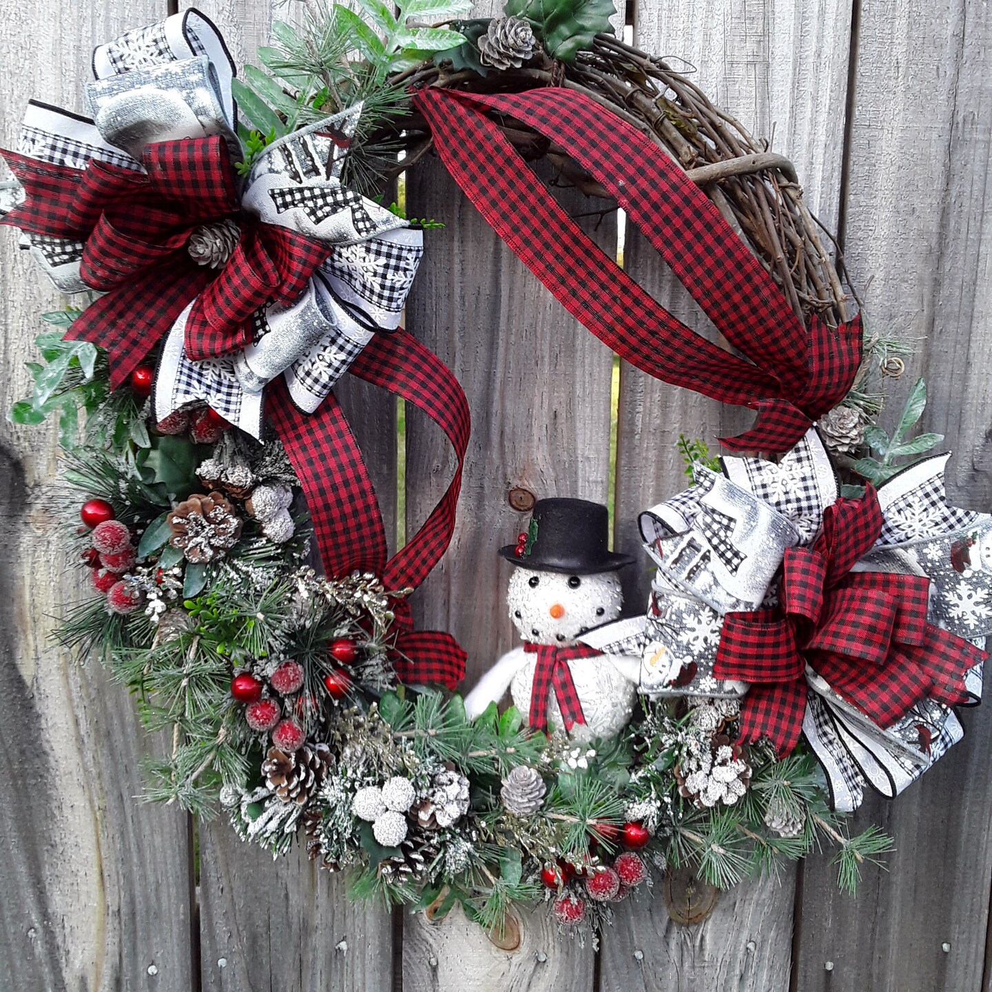 Tobacco Basket, Be Still Wreath