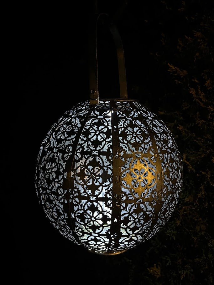 Garden Lantern Globe - Solar Light