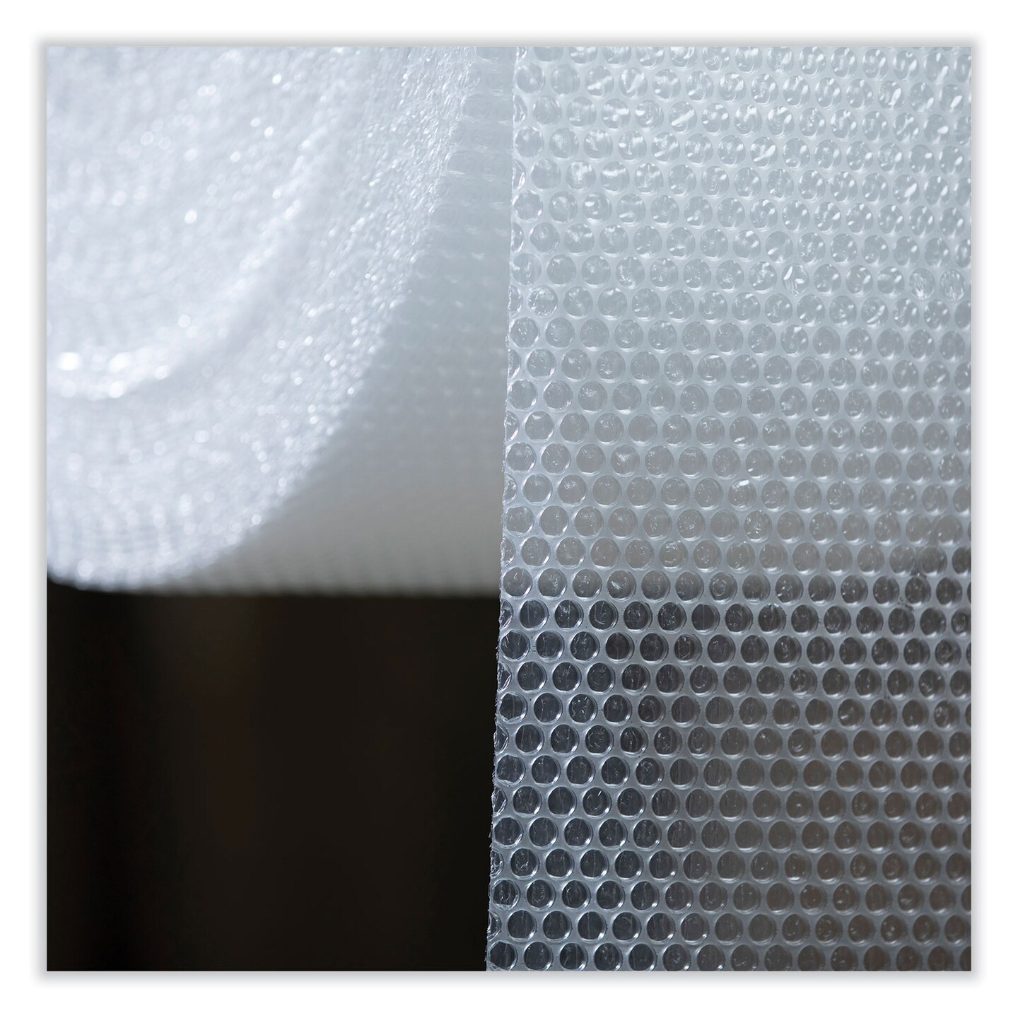 Universal Bubble Packaging, 0.19&#x22; Thick, 24&#x22; x 50 ft, Perforated Every 24&#x22;, Clear, 8/Carton
