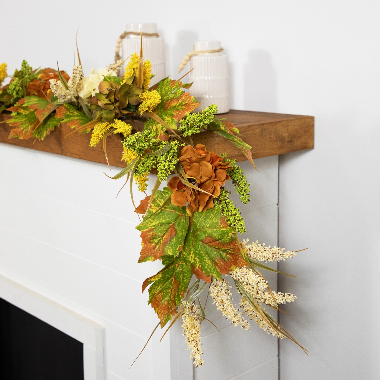 Northlight Hydrangea, Pib Berry and Maple Floral Garland - Thumbnail 4
